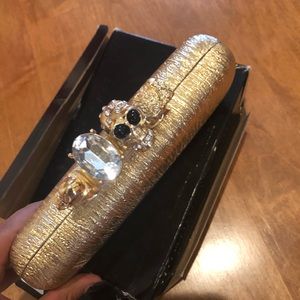 Skull gold clutch